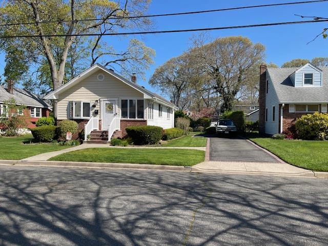 Foto principal - 1853 Carroll Ave