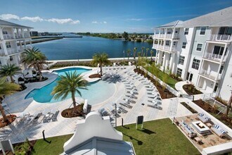 Building Photo - Town Westshore