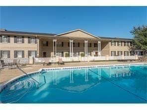 Building Photo - 6223 Bandera Ave