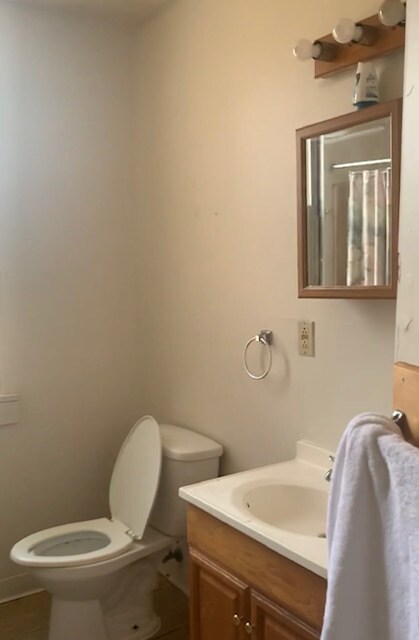 Bathroom - 810 Wood St