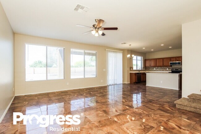 Building Photo - 3124 W Pleasant Ln
