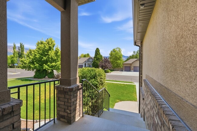 Building Photo - 3087 N 1075 W
