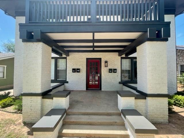 Primary Photo - 3019 N Robinson Ave