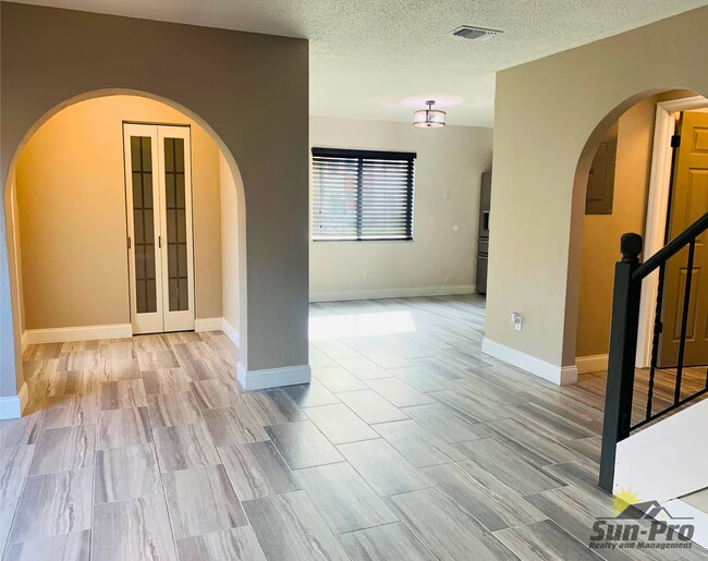 Foto del edificio - 2089 Oak Meadow Cir