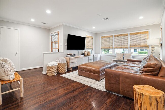 Foto del edificio - 8511 Greenbush St