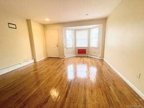 Building Photo - 405 Essex St