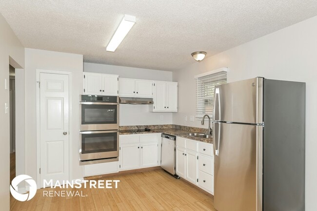 Building Photo - 87 Edward Dr