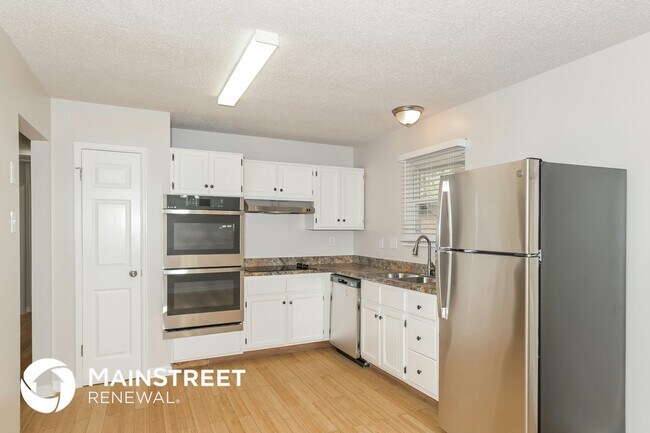 Foto del edificio - 87 Edward Dr