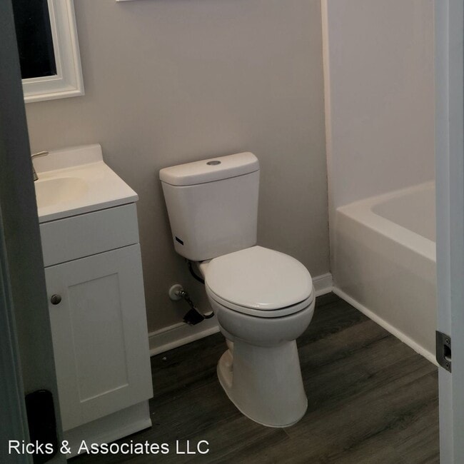 Building Photo - 4 br, 2 bath House - 1740 Randolph ave.