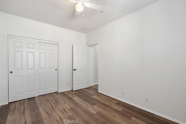 Foto del edificio - 8128 Wishing Well Ln