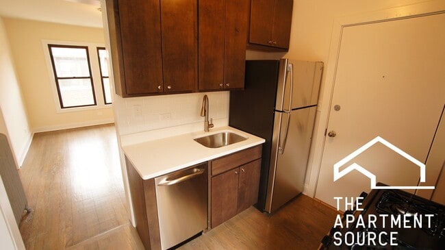 Foto del edificio - 2645 N Spaulding Ave