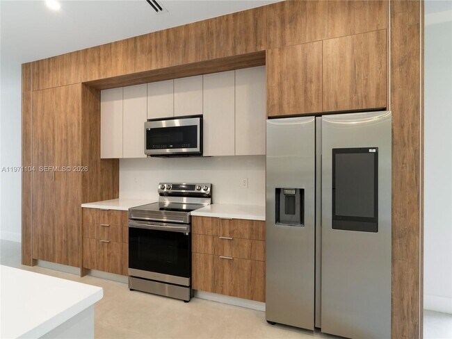 Foto del edificio - 841-843 SW 29th St