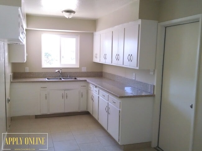 Building Photo - START APPLYING FOR THIS 3 BEDROOM HOME! AV...