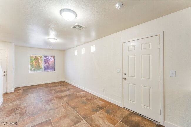 Building Photo - 4706 Pinon Pointe Rd