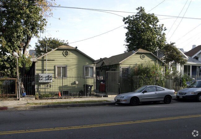 Foto principal - 1545-1559 W 12th St