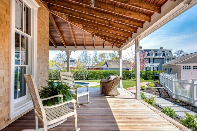 Foto del edificio - 106 Old Depot Rd