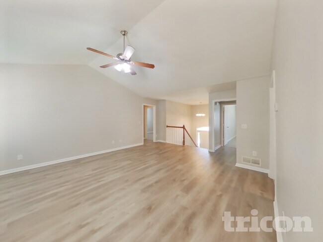 Foto del edificio - 38 Stonemont Ct