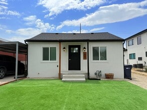 Building Photo - 65 Cottage Ave