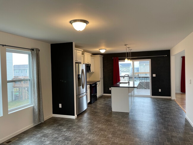 Foto del edificio - 3691 Wescott Ct