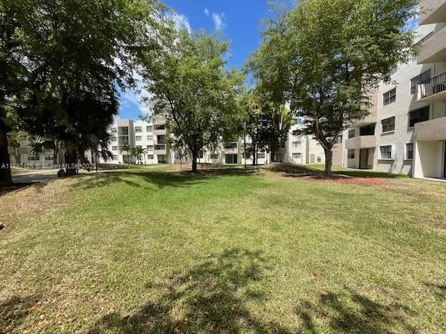 Foto del edificio - 8006 SW 149th Ave