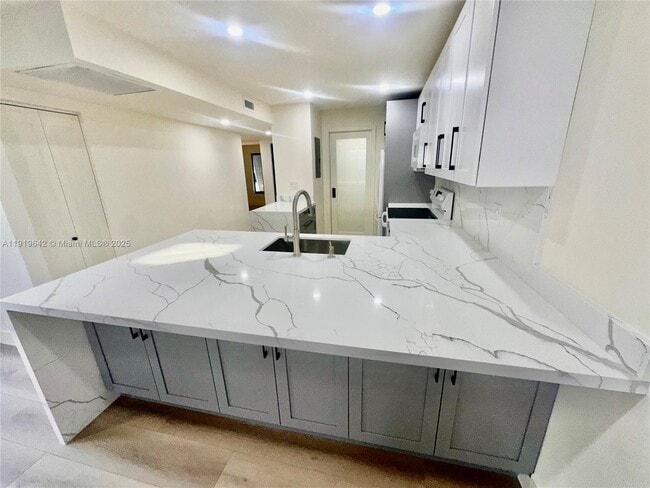 Foto del edificio - 11279 NW 15th Ct