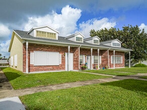 Building Photo - 8520 U.S. Rte 1