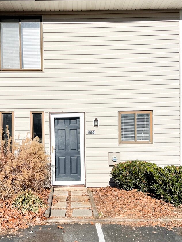 1444 Tenbury Dr, Lynchburg, VA 24501 Townhome Rentals in Lynchburg VA