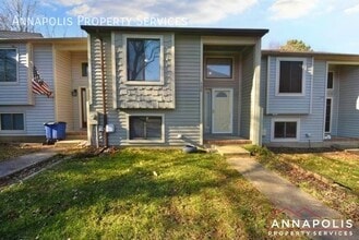 Building Photo - 508 Greenblades Ct Building Photo - 508 Greenblades Ct