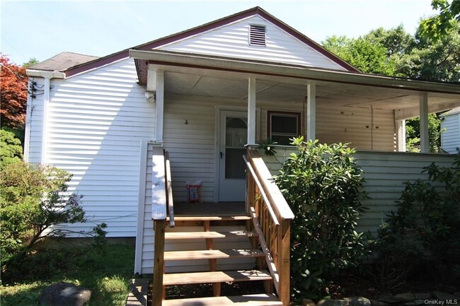 Building Photo - 61 Clancy Ave