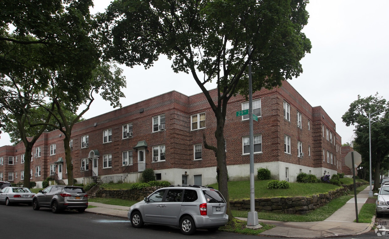 Foto del edificio - 29-01 148th St