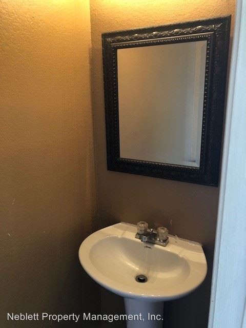 Foto del edificio - 742 W Collins St