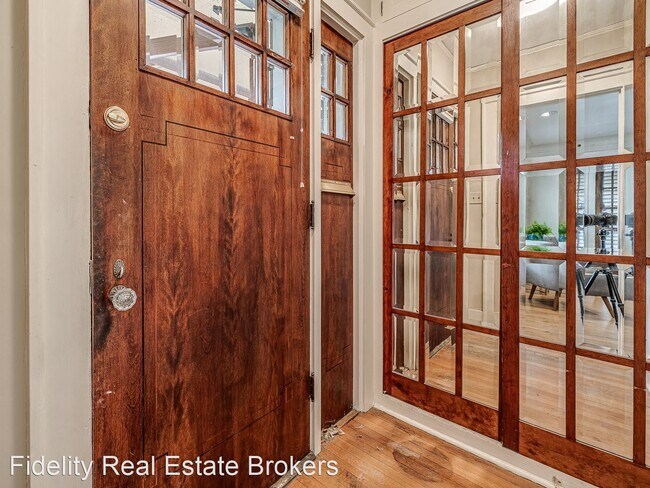 Foto del edificio - 2 br, 1 bath House - 401 NW 25th St