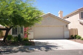 Building Photo - 4261 E Chaparosa Way