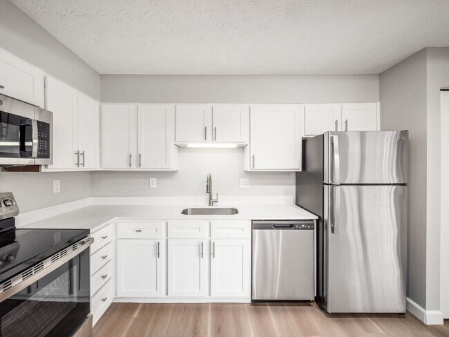 Foto del edificio - 8004 Harmill Dr