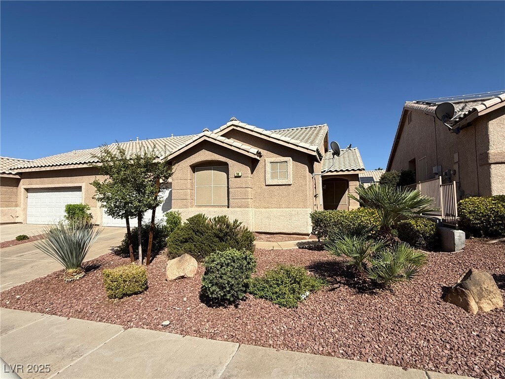 Foto principal - 200 Twin Creek St