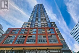 Building Photo - 108 Peter St