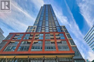 Building Photo - 108 Peter St