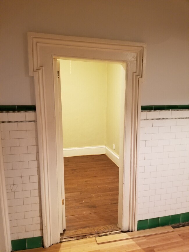 Foto del edificio - 849 Kent Ave