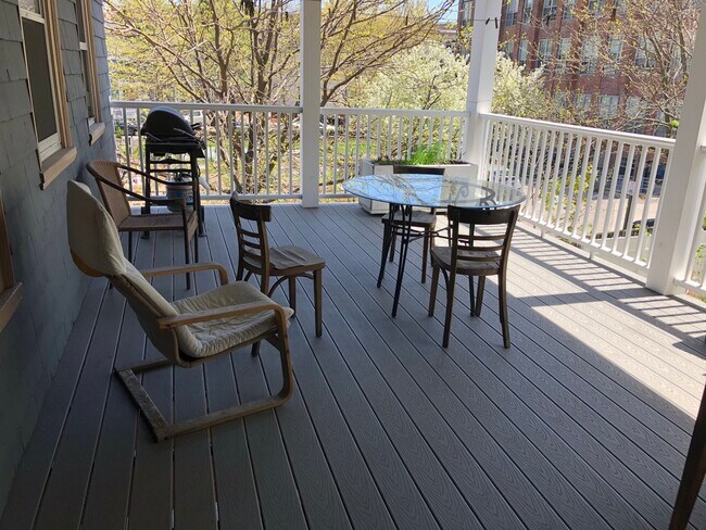 Building Photo - 268 Broadway