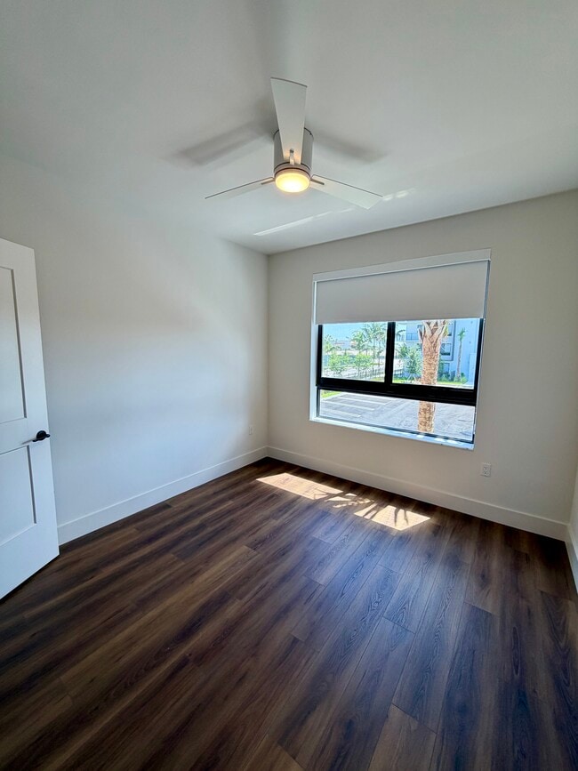 Foto del edificio - 2720 NW 1st Ct