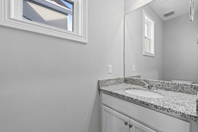 Building Photo - 105 Lambert Fld