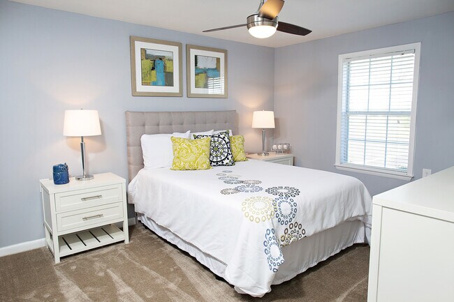 Foto del edificio - Crabtree Crossing Apartments and Townhomes