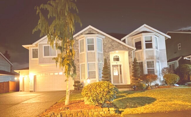 Building Photo - 16812 138th Ave E