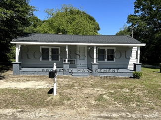 Building Photo - 704 Roberson St