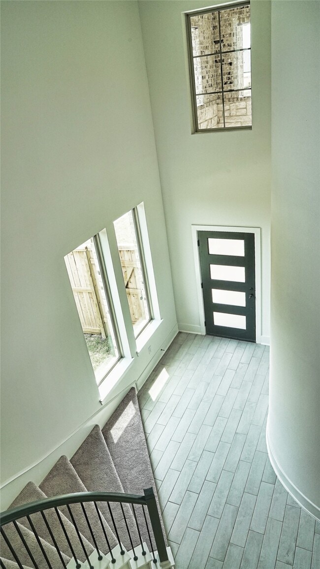 Building Photo - 7102 Grassland Vis Ln