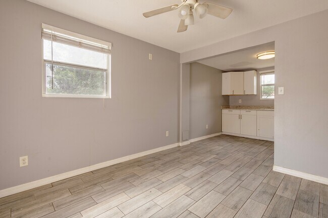 Foto del edificio - 1720 4th Ave E