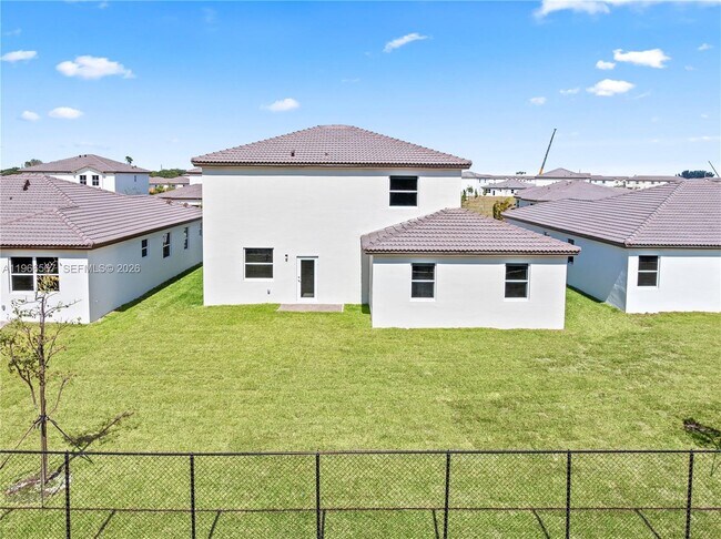 Foto del edificio - 2442 SE 30th St