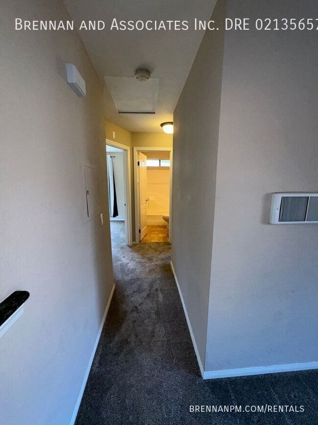 Foto del edificio - 12580 Carmel Creek Rd