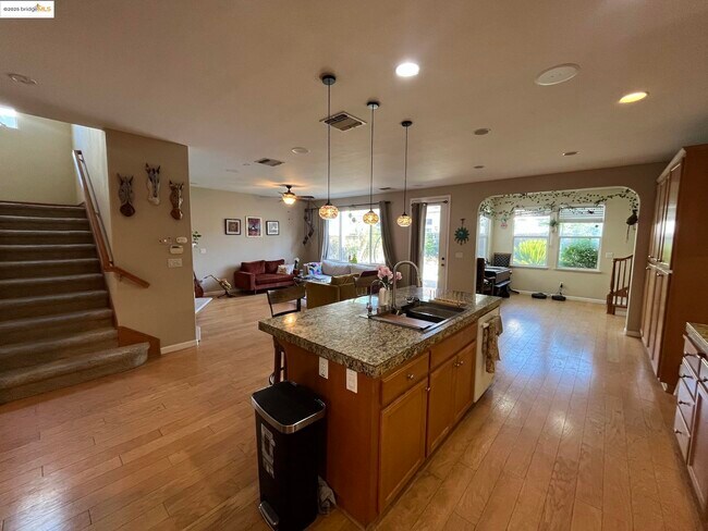Building Photo - 6238 Crystal Springs Cir