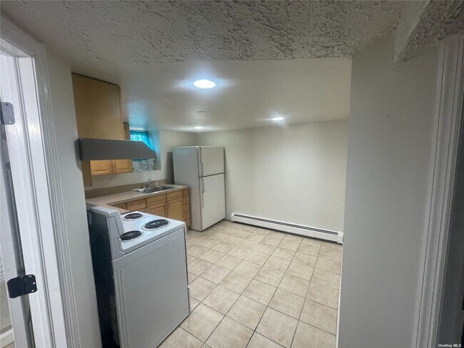 Foto del edificio - 522 Bayport Ave